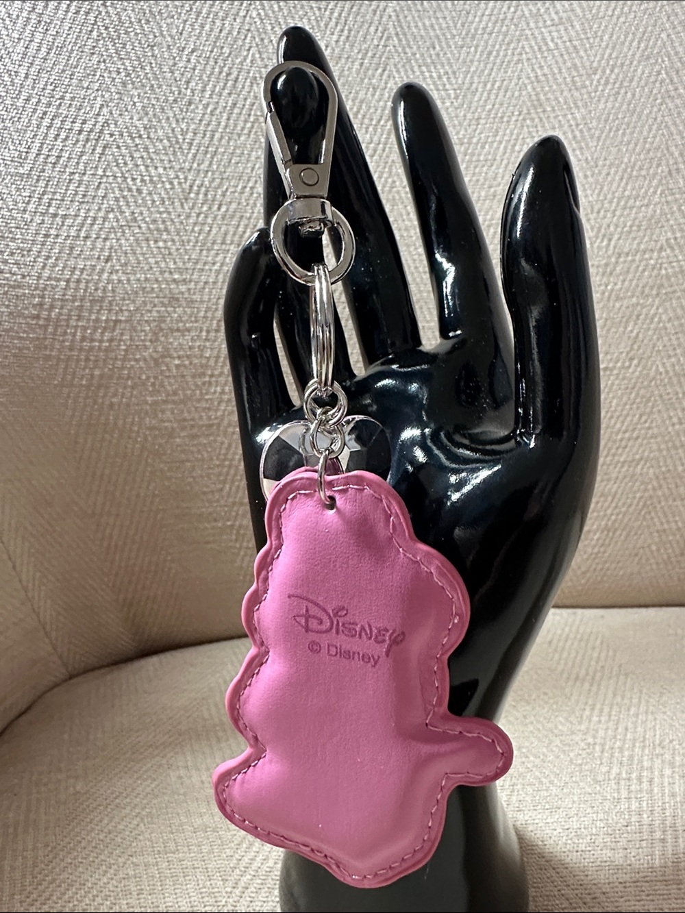 Disney Pink Minnie Mouse Key & Heart Charm Keychain - Picture 3 of 3